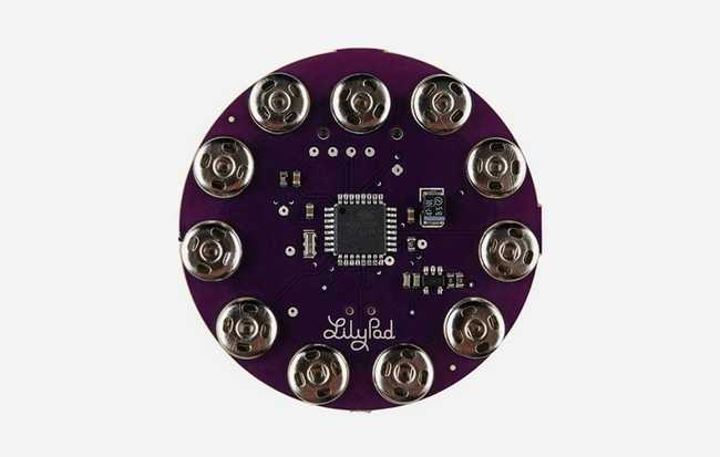 The LilyPad Arduino SimpleSnap board